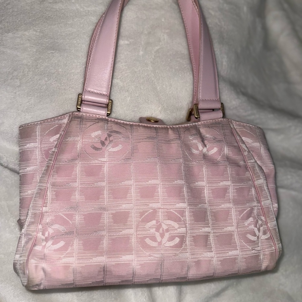 Baby pink vintage Chanel bag